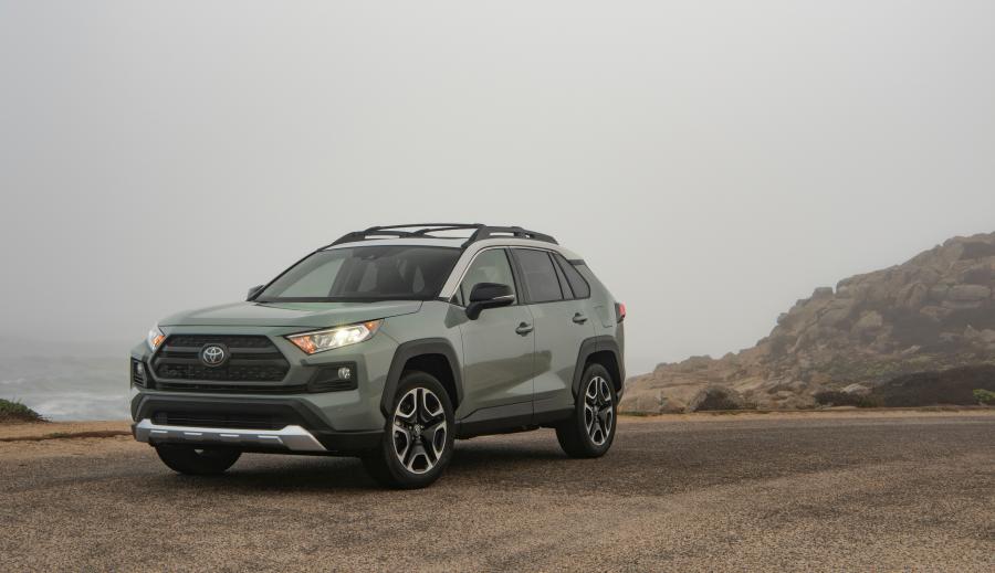  Toyota RAV4 Adventure 2018 года  (NA) (фото 47 из 196)